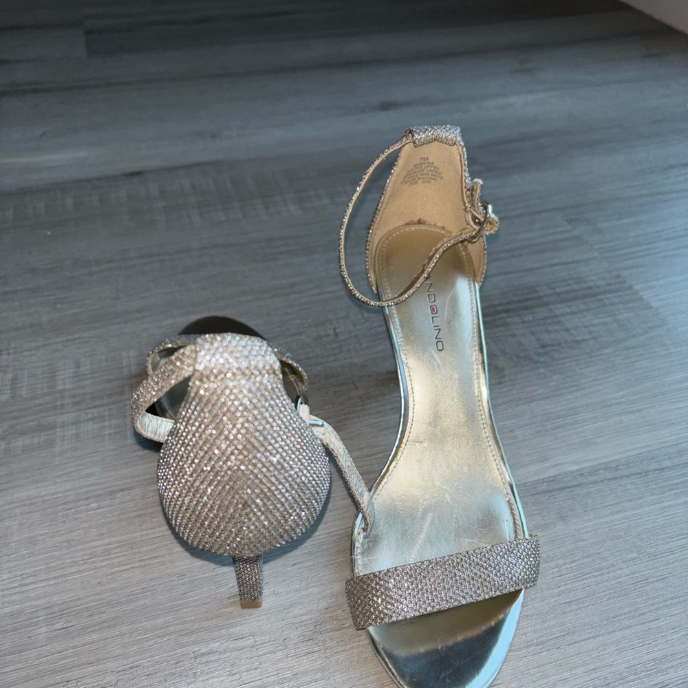 Shiny heels